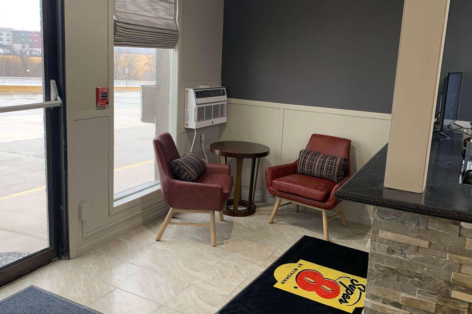 Super 8 By Wyndham Kirksville-University Area Exterior photo
