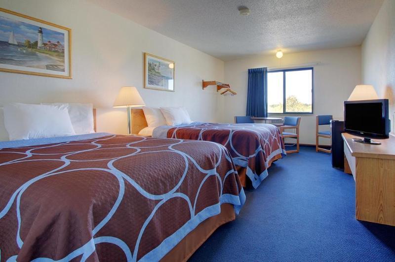 Super 8 By Wyndham Kirksville-University Area Exterior photo